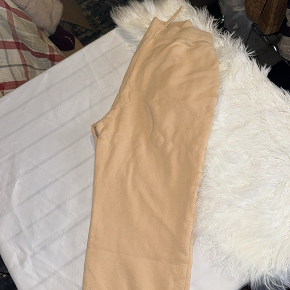 16. Girlfriend Collective Women's Tan Joggers GUC - Picture 3 of 5